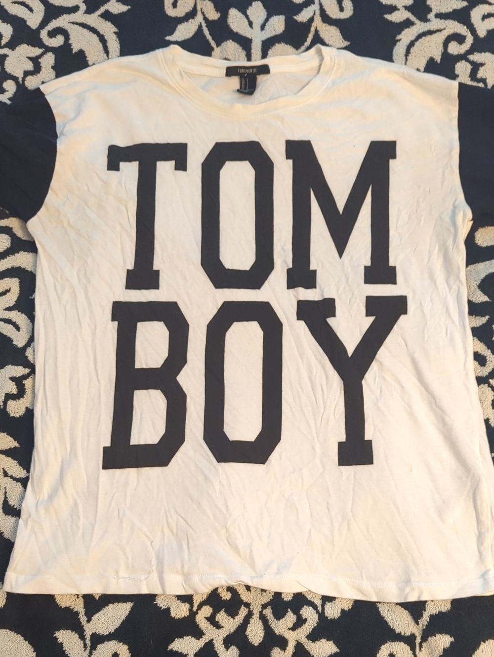Vintage Forever 21 Y2K 'TOMBOY' Graphic White Black Graphic Tee Cuffed Sleeves S